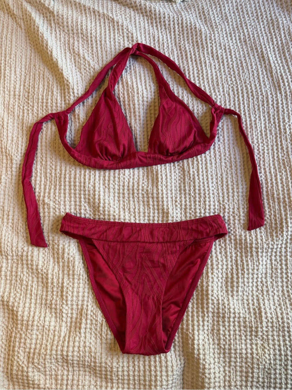 Cupshe Red Textured Triangle Bikini Set